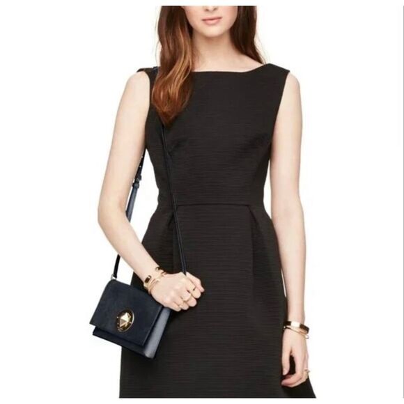 KATE SPADE - Newbury Lane Sally Saffiano Leather Turnlock Crossbody in Black. - Picture 4 of 14